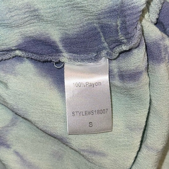 Mustard Seed Tie-Dye Loose Lightweight Beachy Boho V-Neck Romper Sz S - Picture 10 of 10